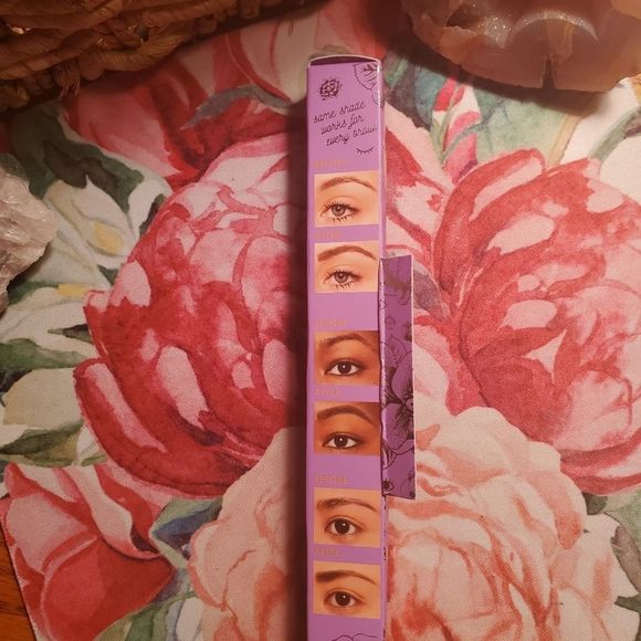 NIB Winky Lux Uni-Brow - Picture 2 of 16